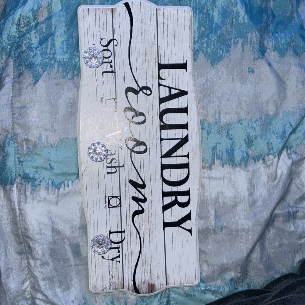 Rustic laundry room decor